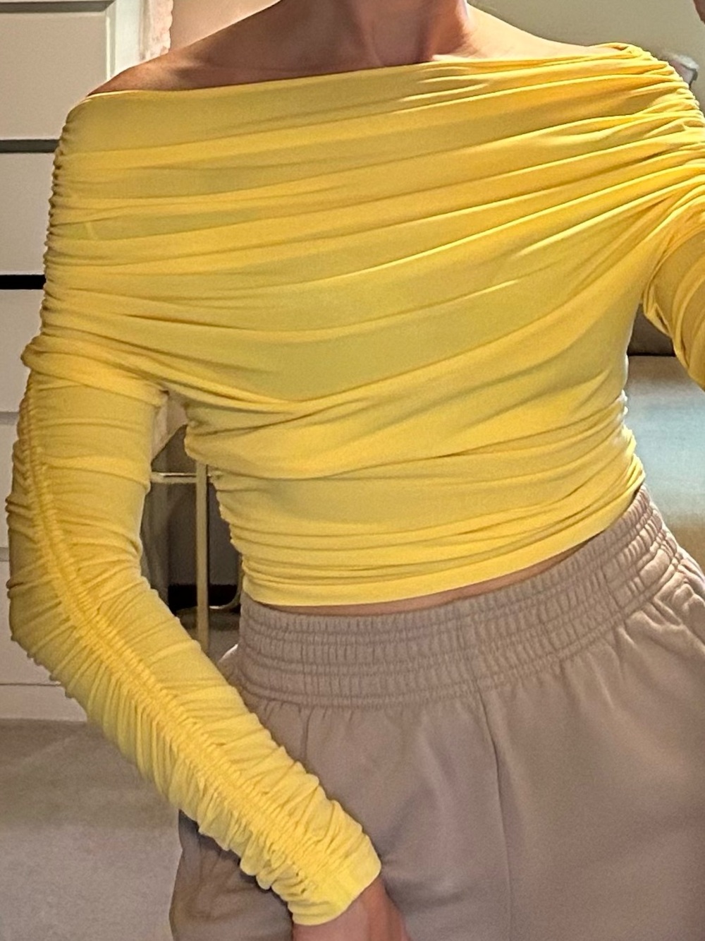 Khy Ruched Top - Picture 2 of 7